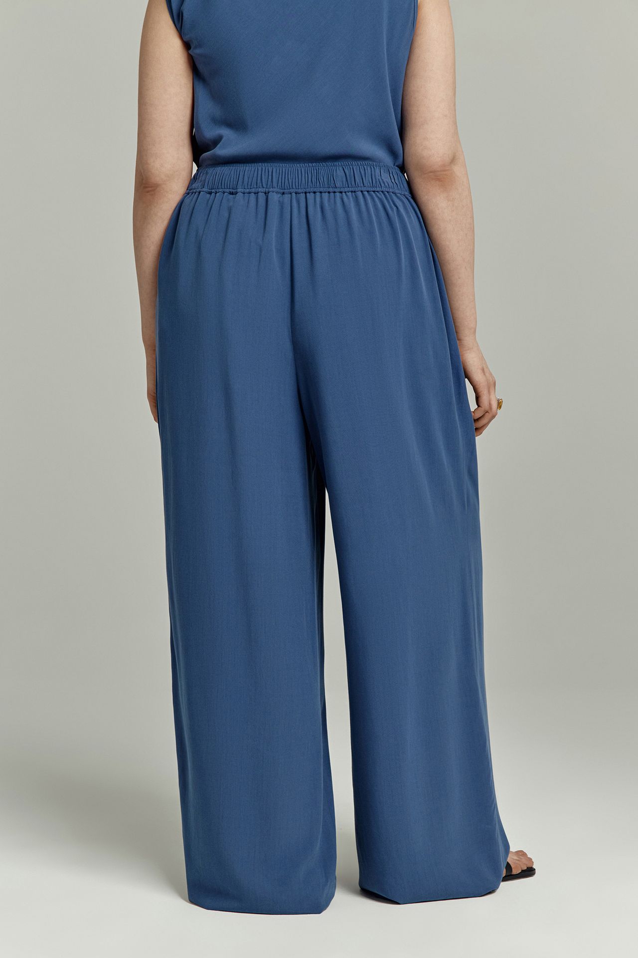 Брюки струящиеся