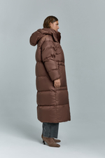 Пуховик длинный с премиальным наполнителем RENE