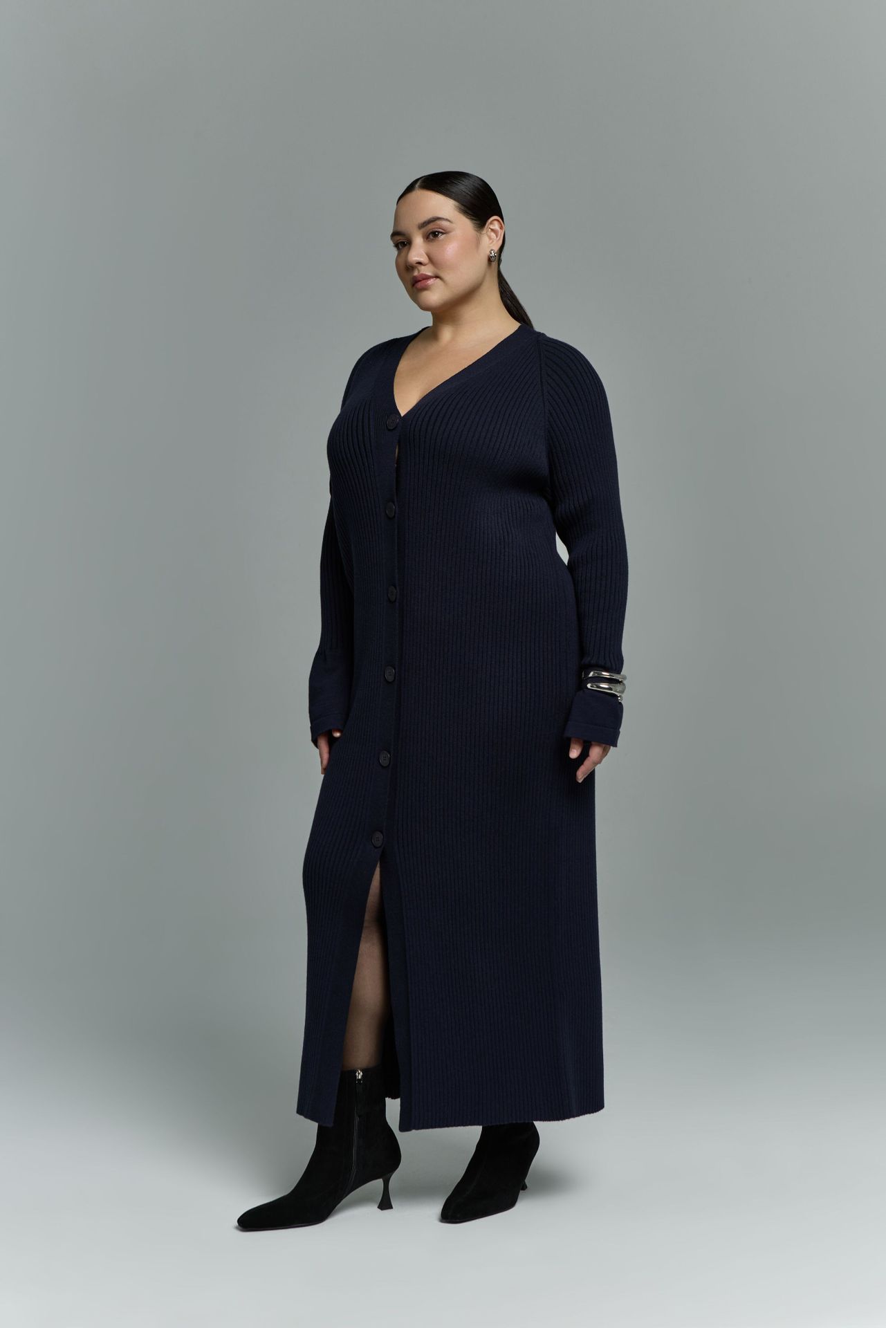 Пратье на пуговицах GLINT