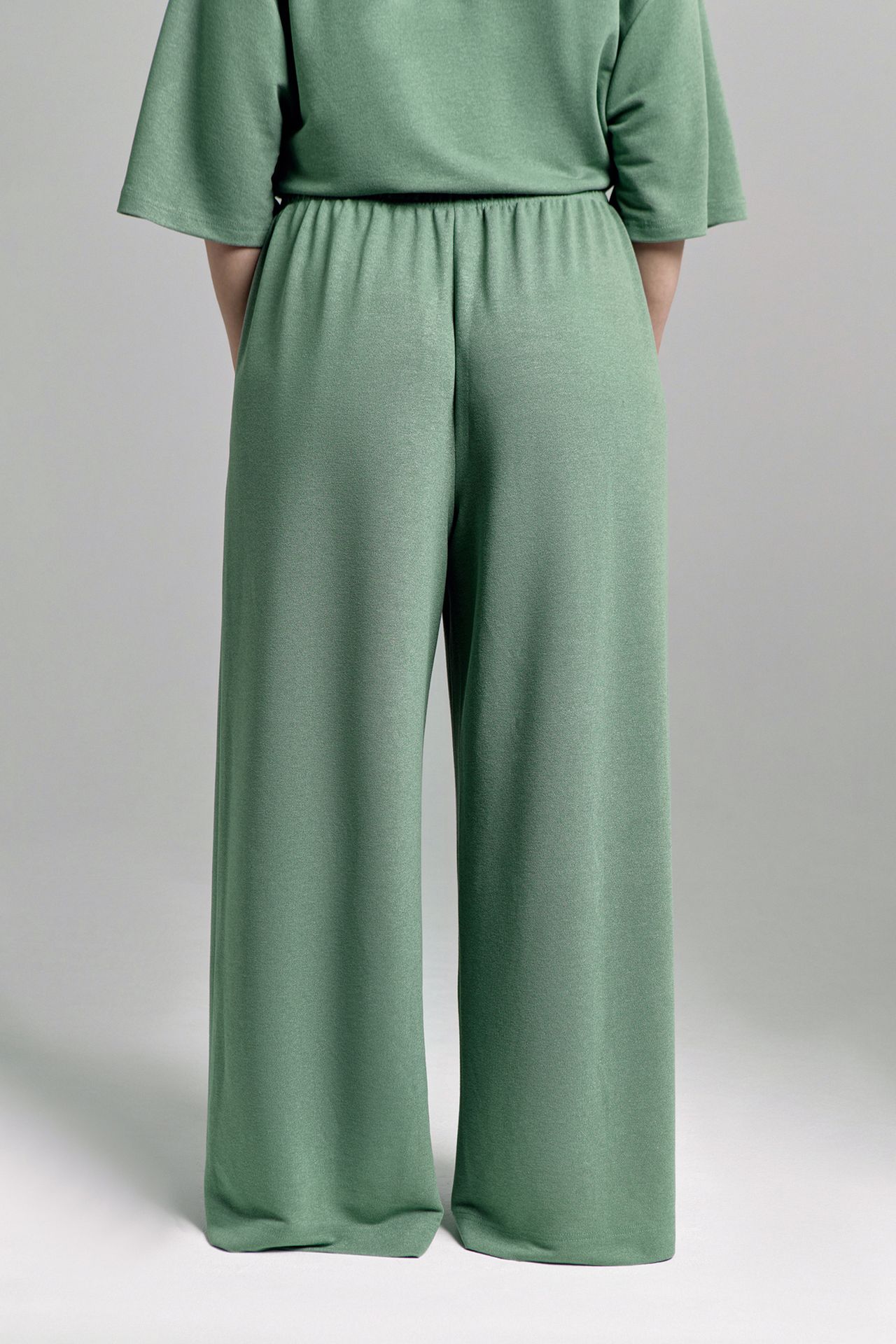 Брюки трикотажные