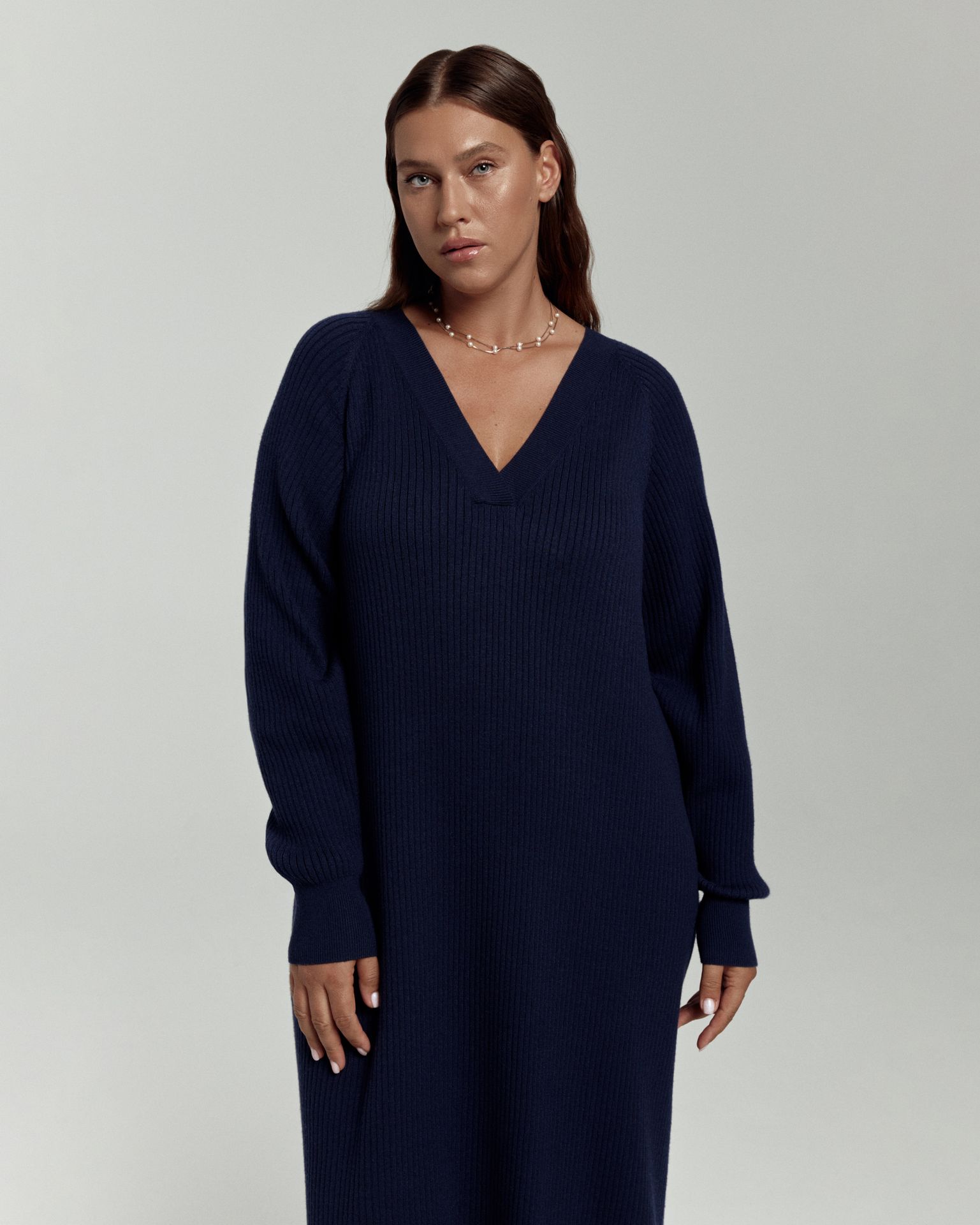 Платье вязаное