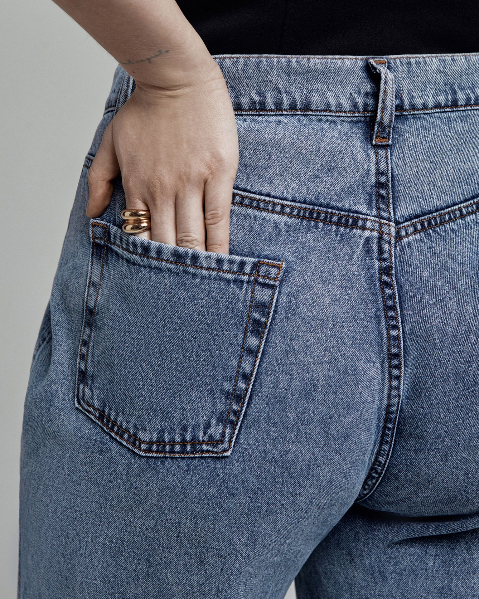 Джинсы широкие HARLOW