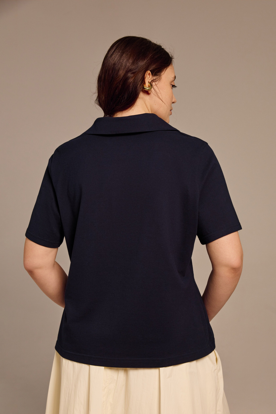 Поло с вышивкой