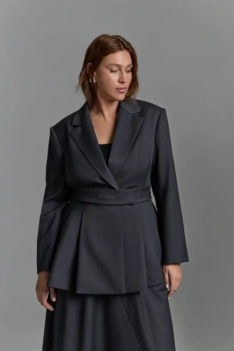 Жакет приталенный ZION