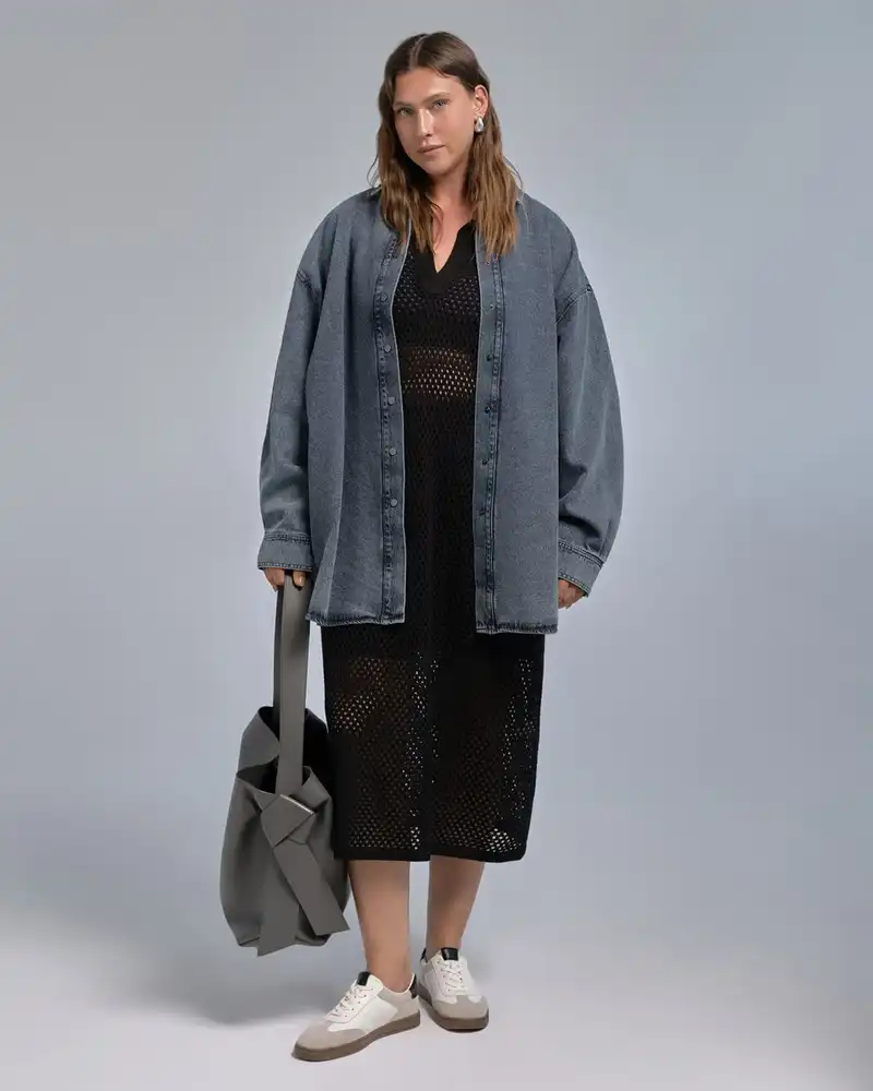 Платье вязаное в сетку