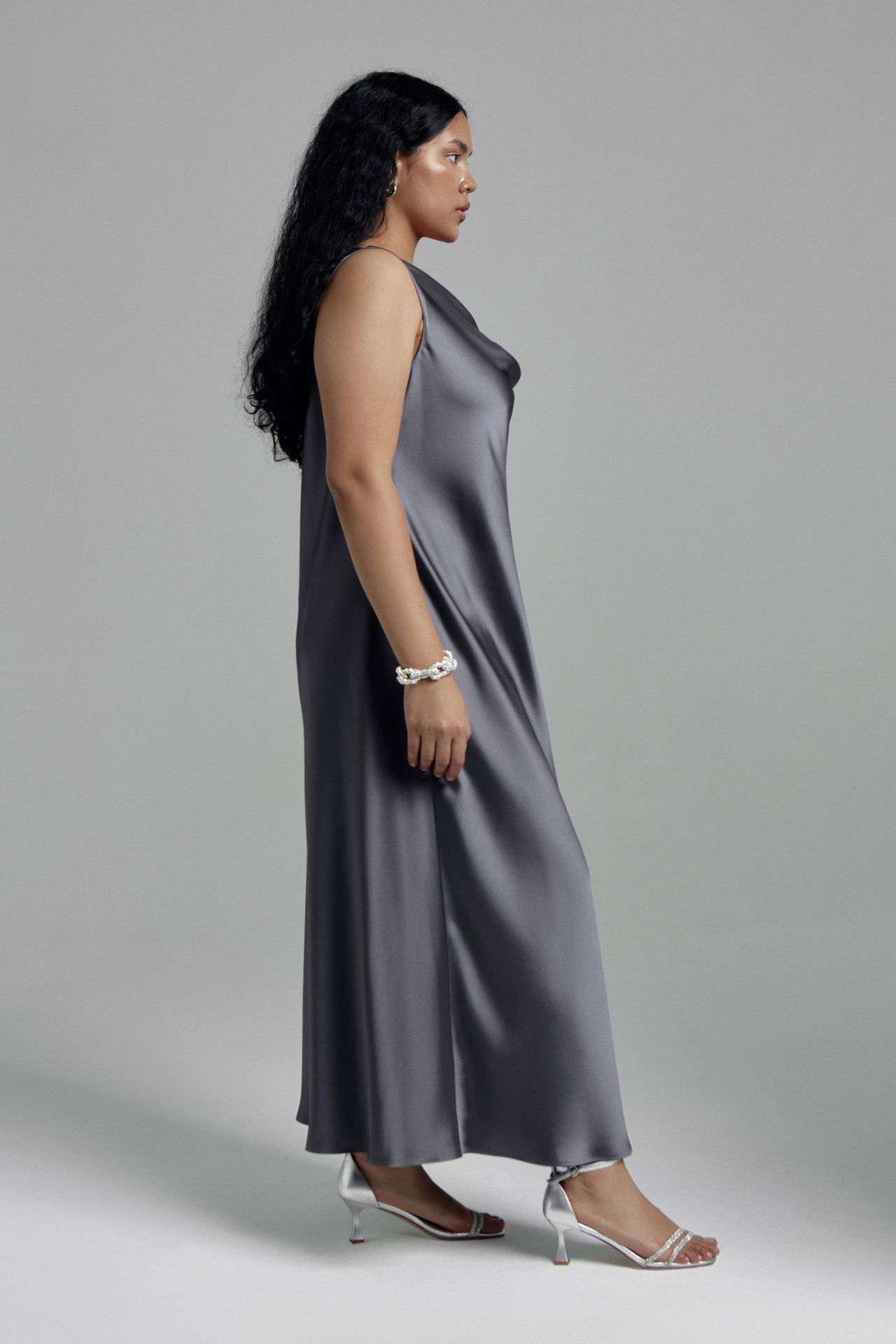 Платье струящиеся