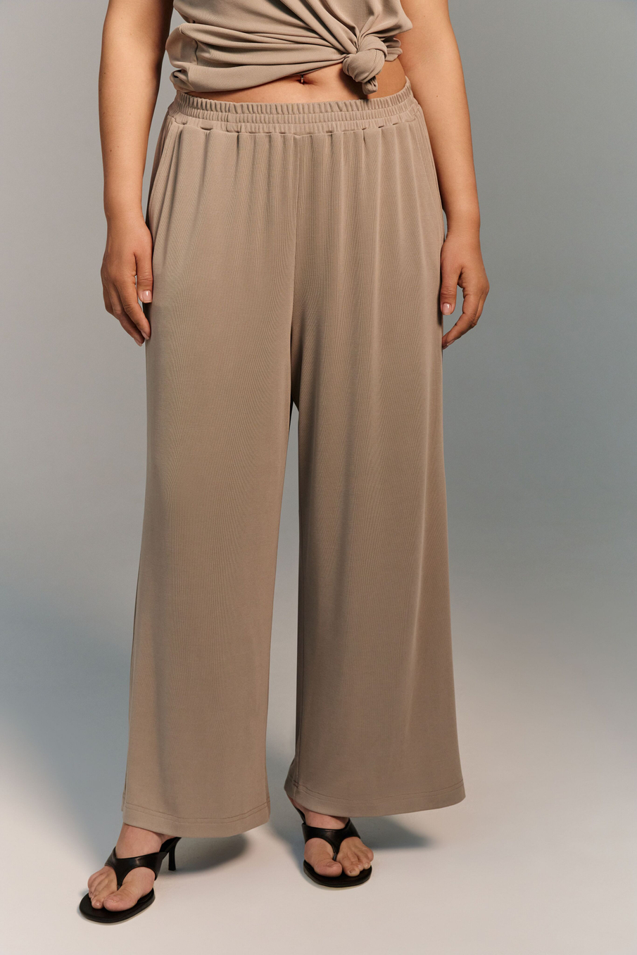 Брюки из холодной вискозы ШЕПОТ