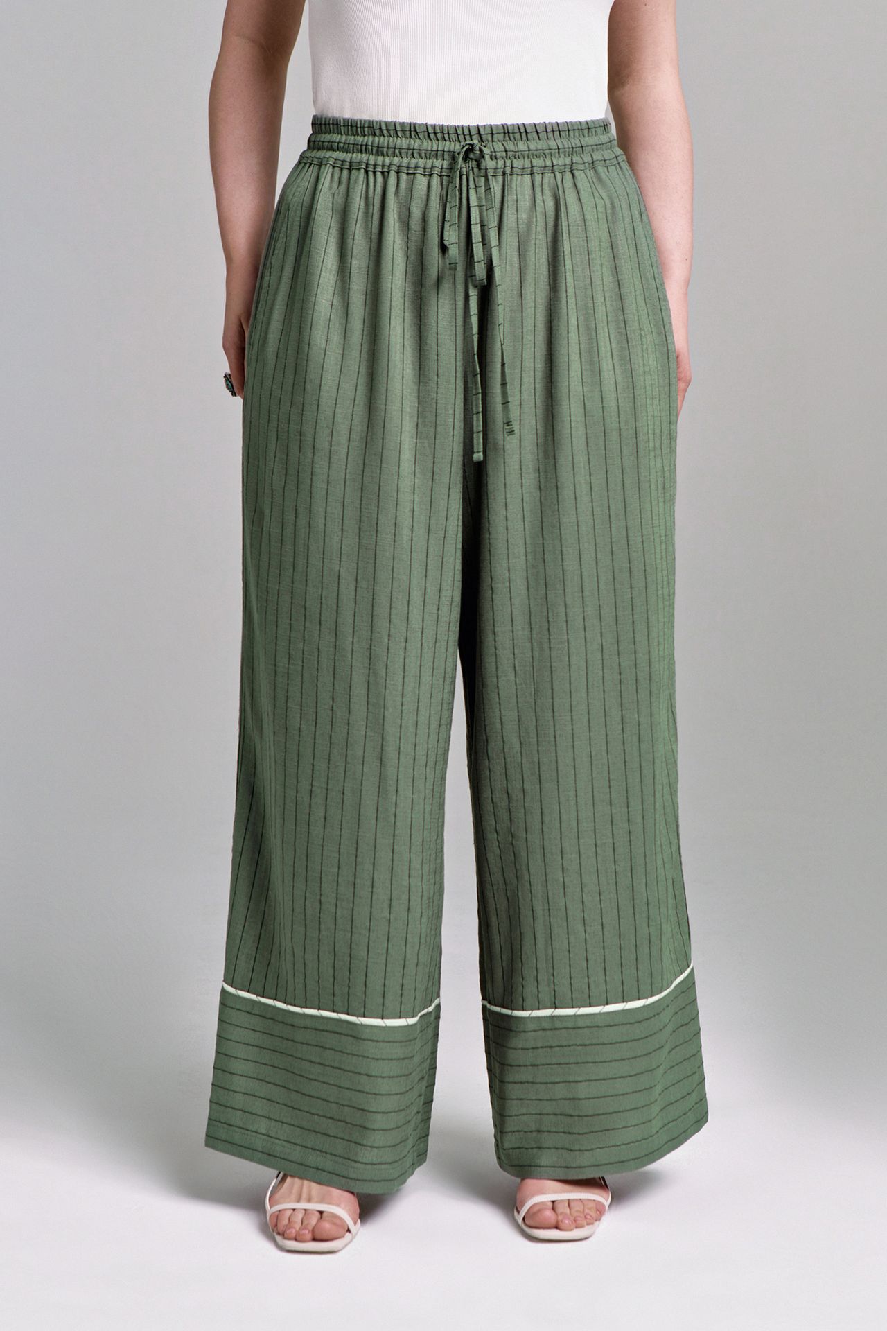 Брюки льняные