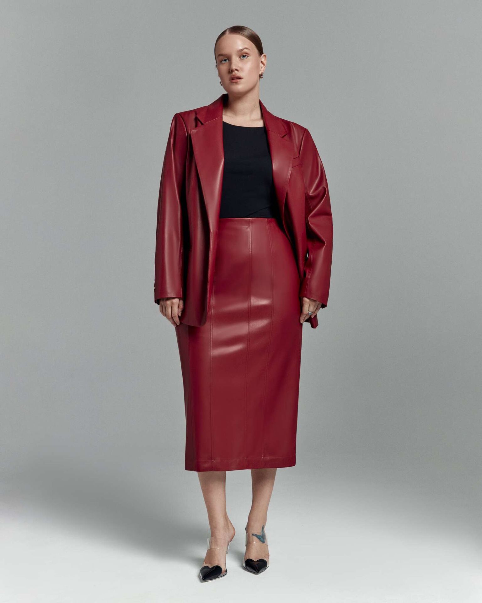 Юбка из экокожи