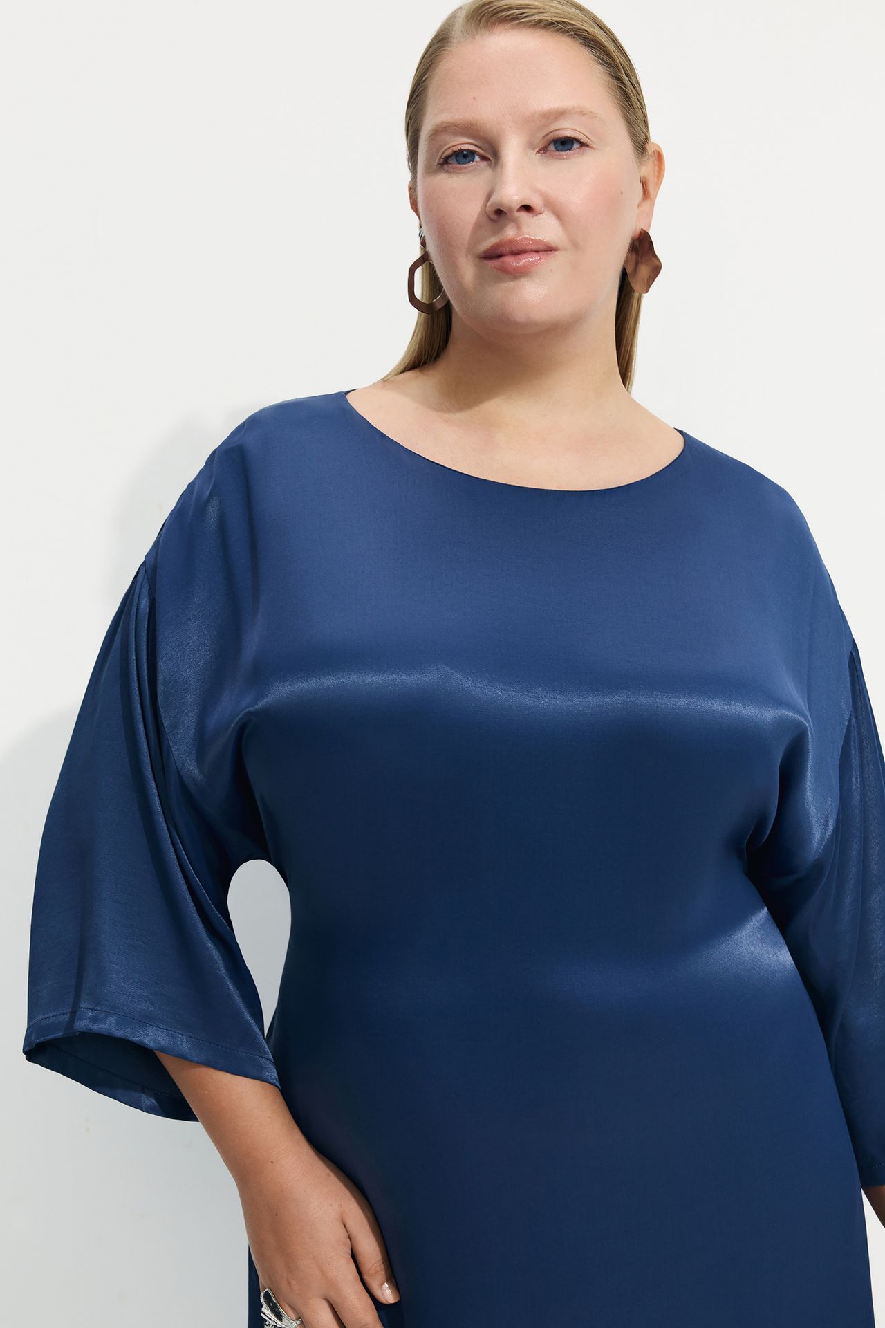 Платье струящееся