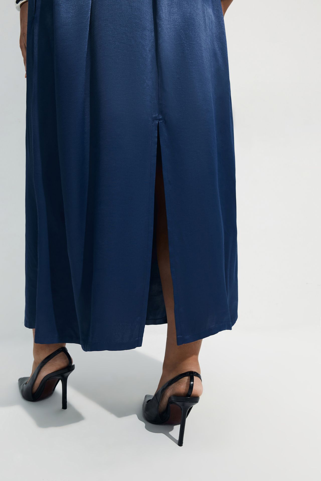 Платье струящееся