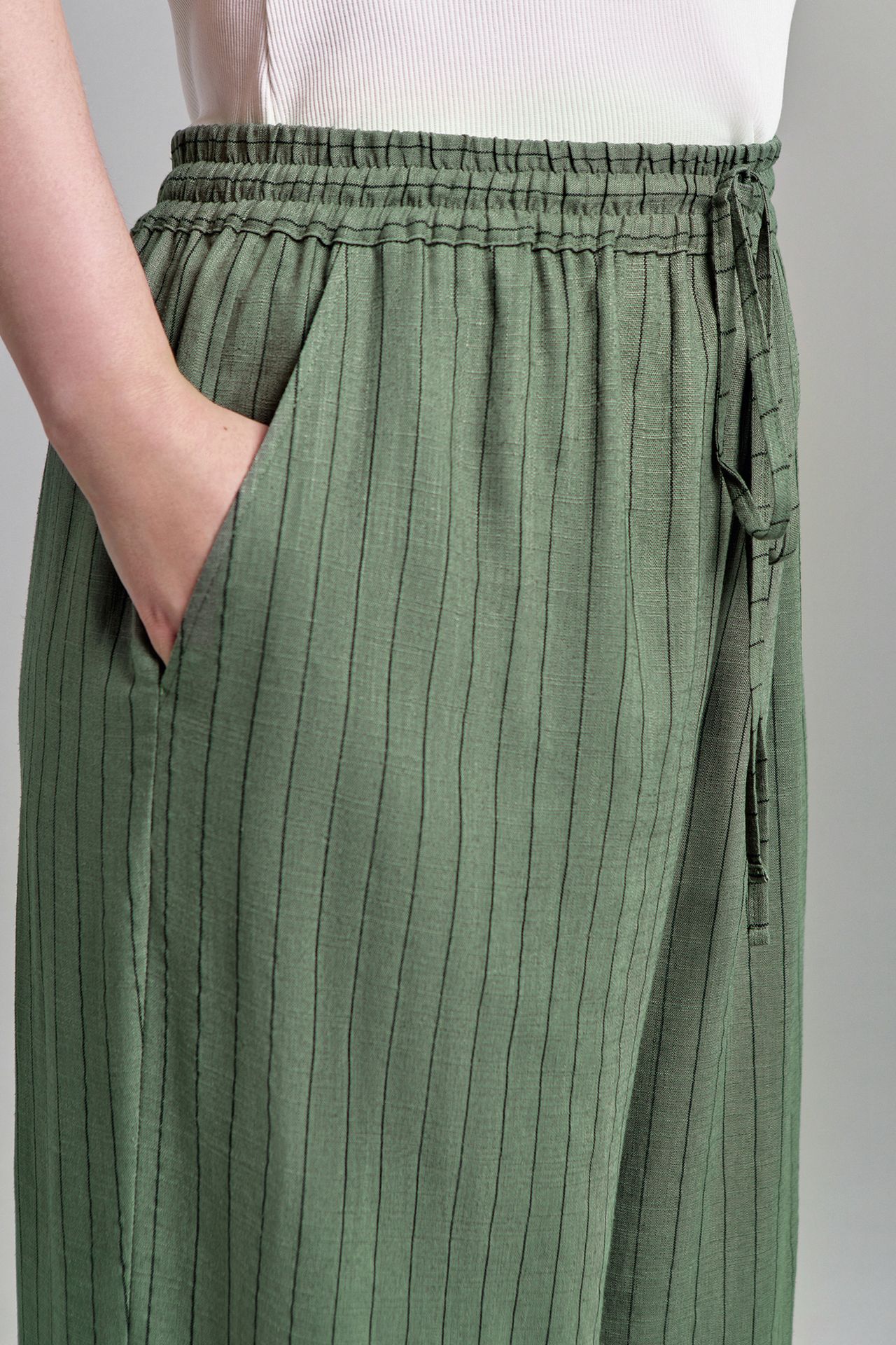 Брюки льняные