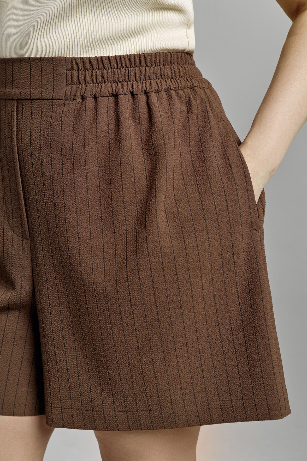 Шорты с вышивкой