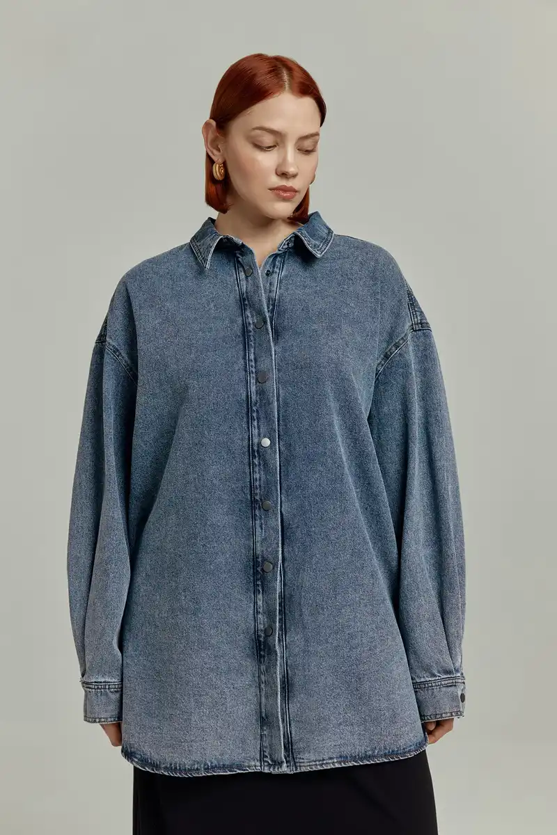 Рубашка оверсайз из денима