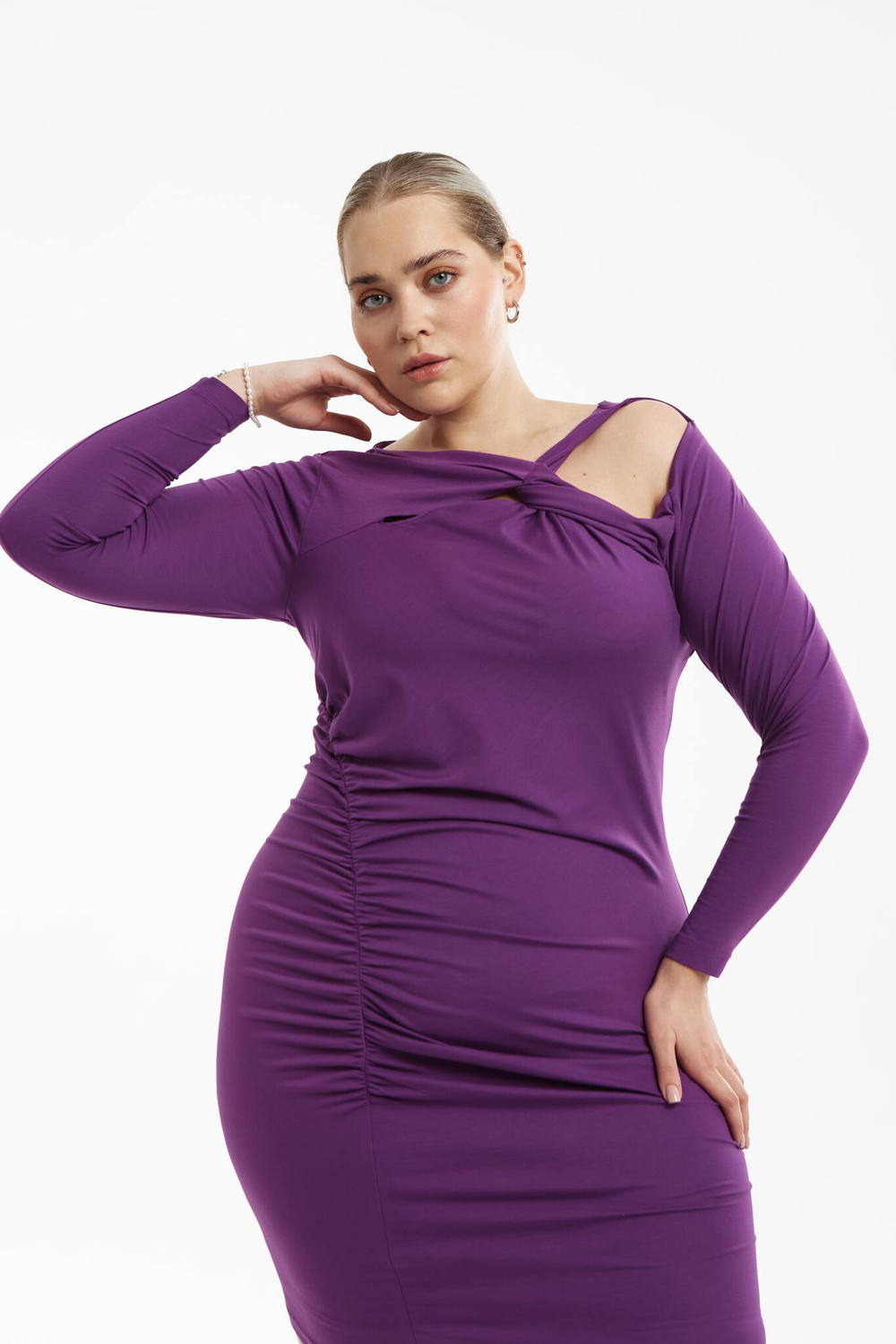 Асимметричное платье мини