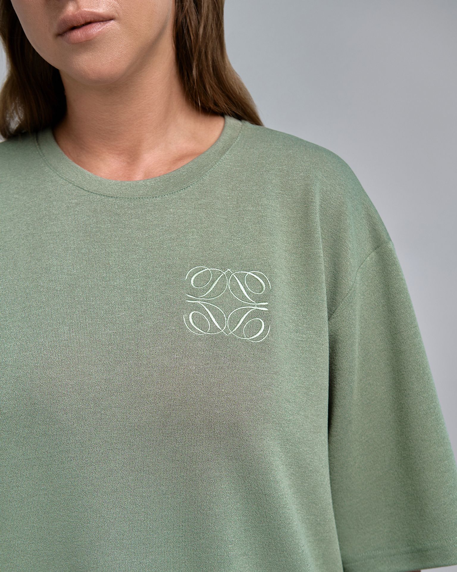 Футболка оверсайз с вышивкой