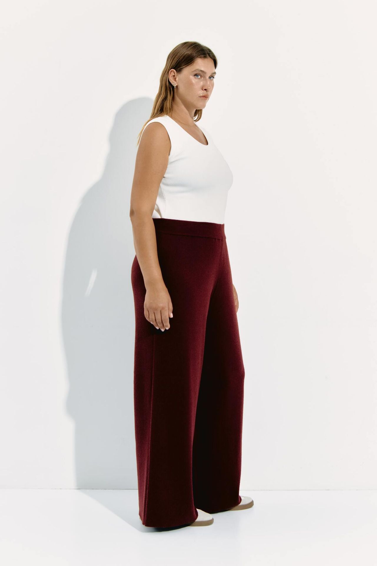 Брюки вязаные