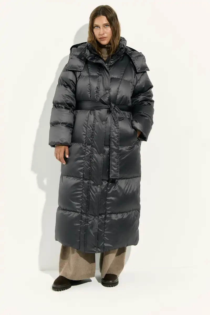 Пуховик длинный