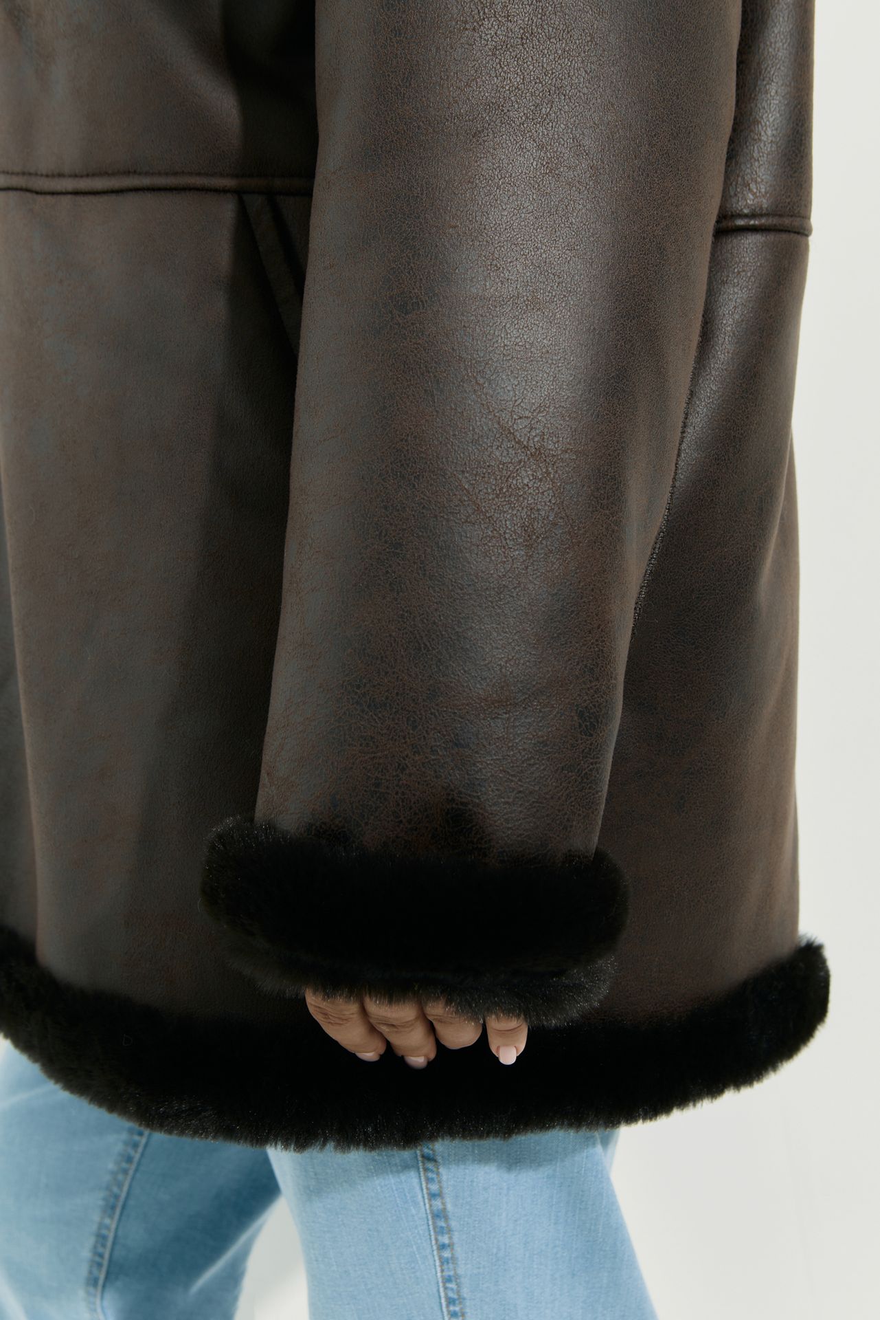 Дубленка на молнии короткая CAMERON