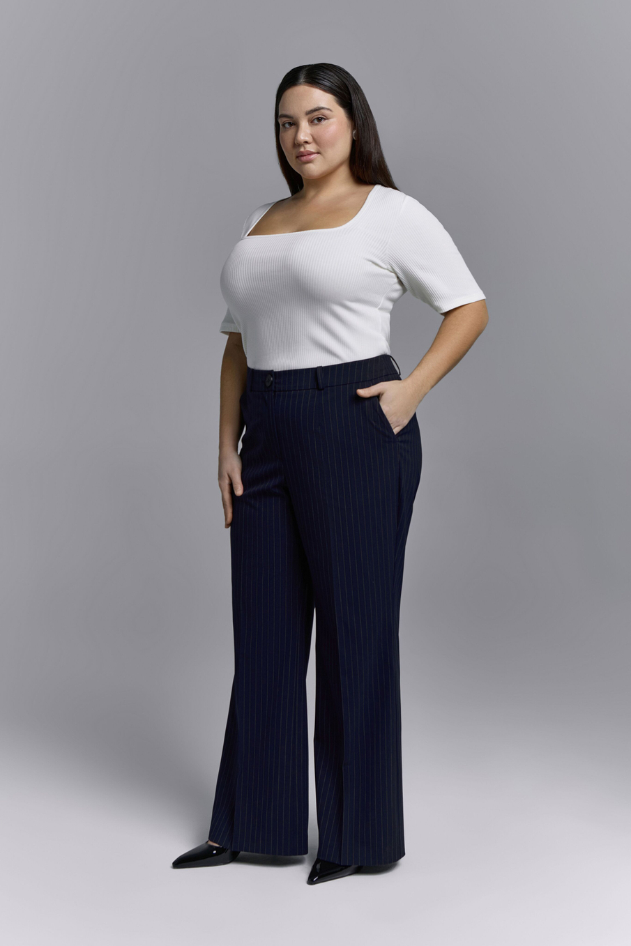 Брюки со стрелками SHIFT