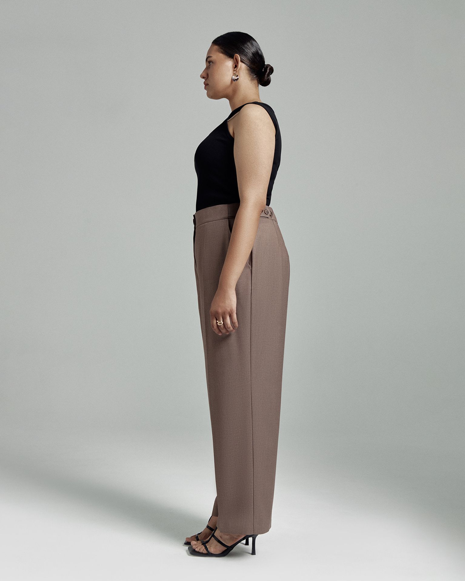 Брюки прямые на резинке