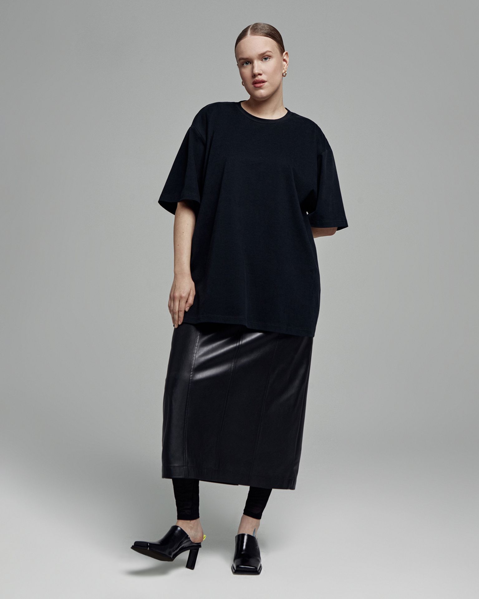 Футболка с бархатистой фактурой NAVSEGDA