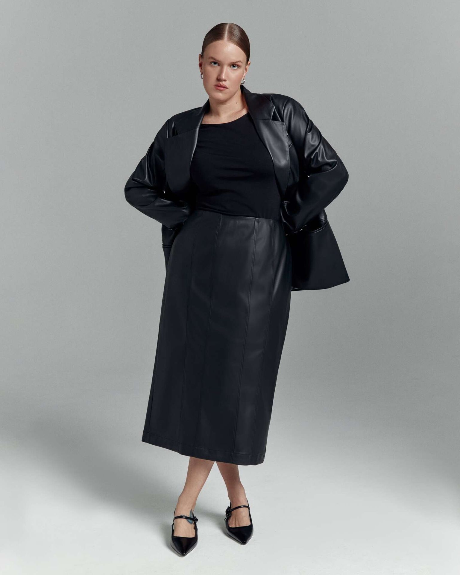 Юбка из экокожи