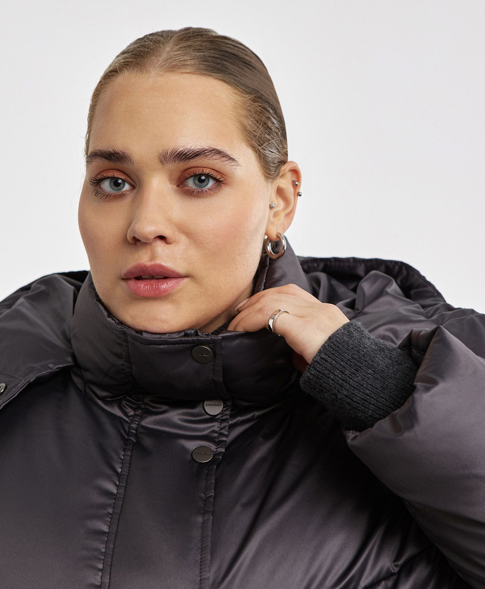 Пуховик короткий