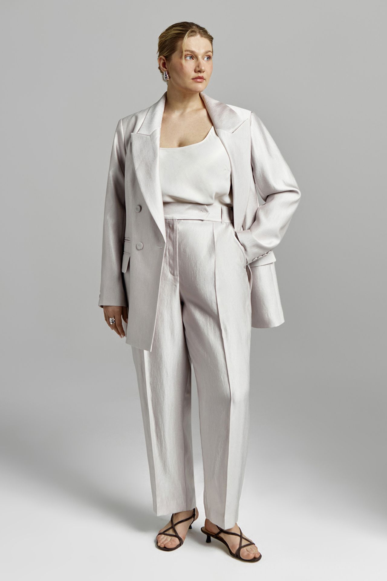 Брюки атласные