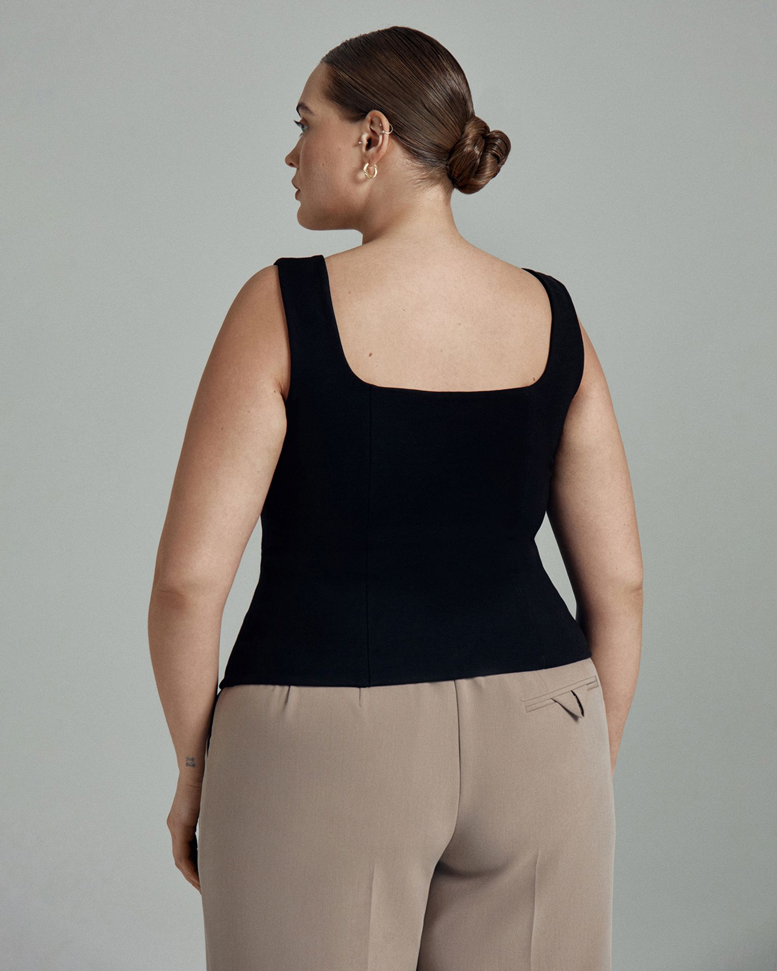 Топ силуэтный NAVSEGDA