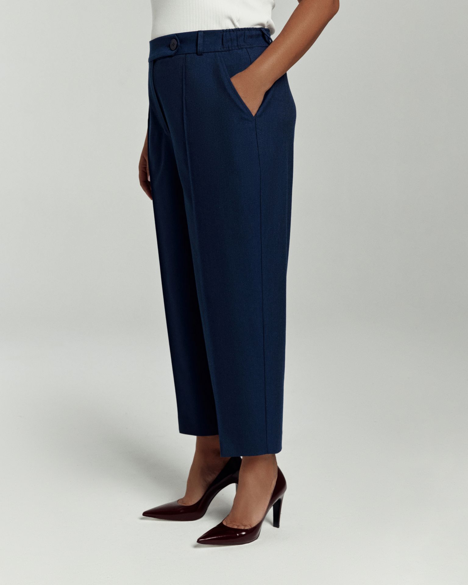 Брюки-бананы