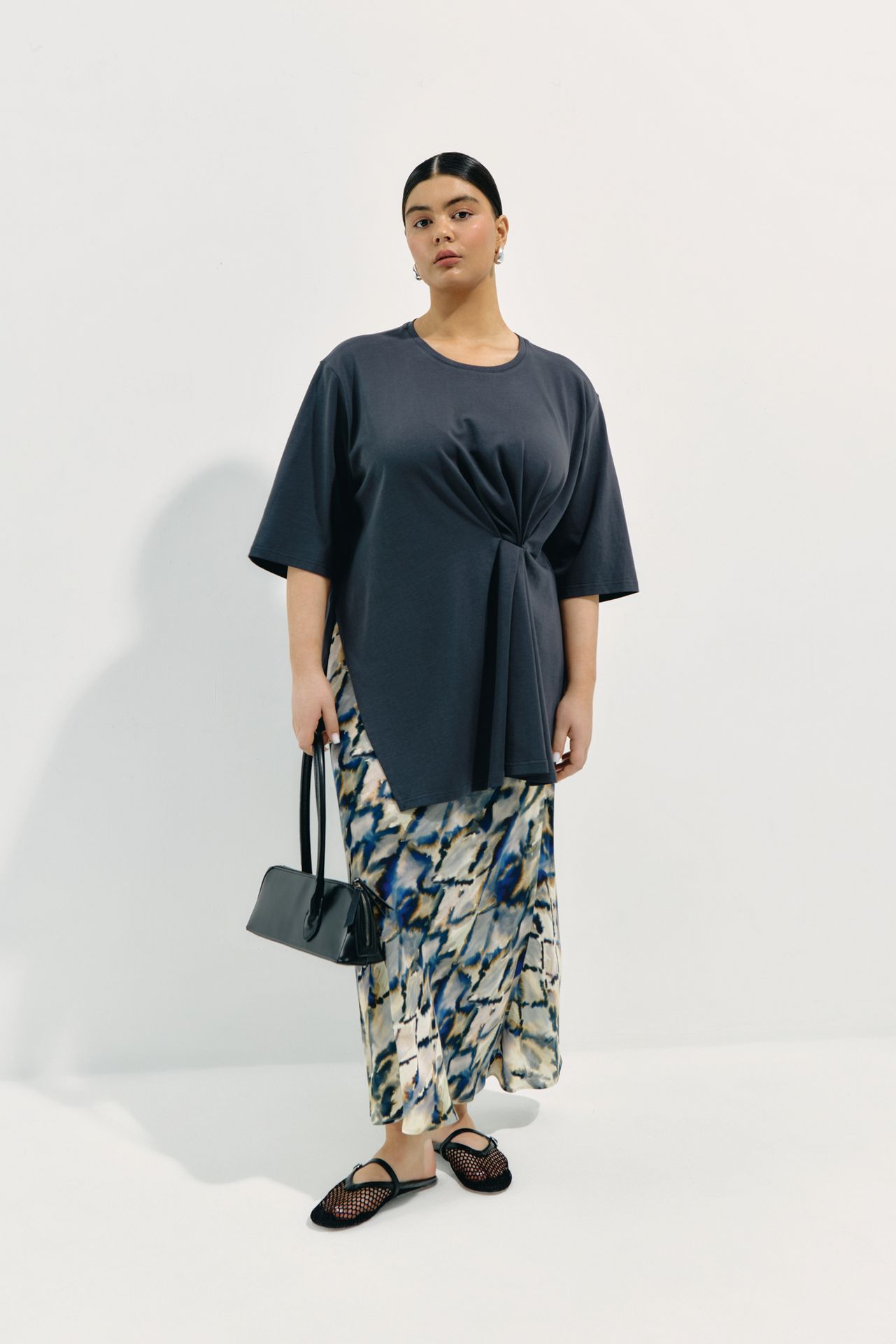 Футболка с драпировкой HAZE