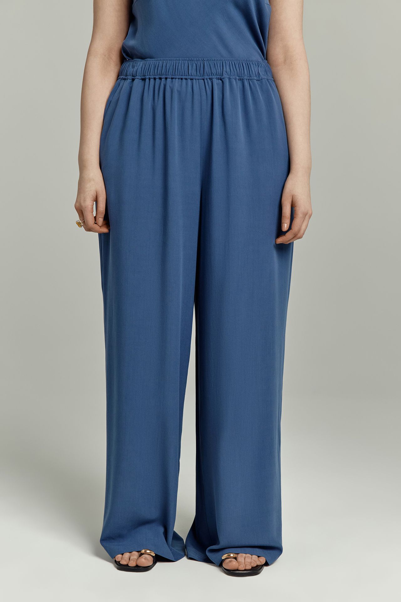 Брюки струящиеся