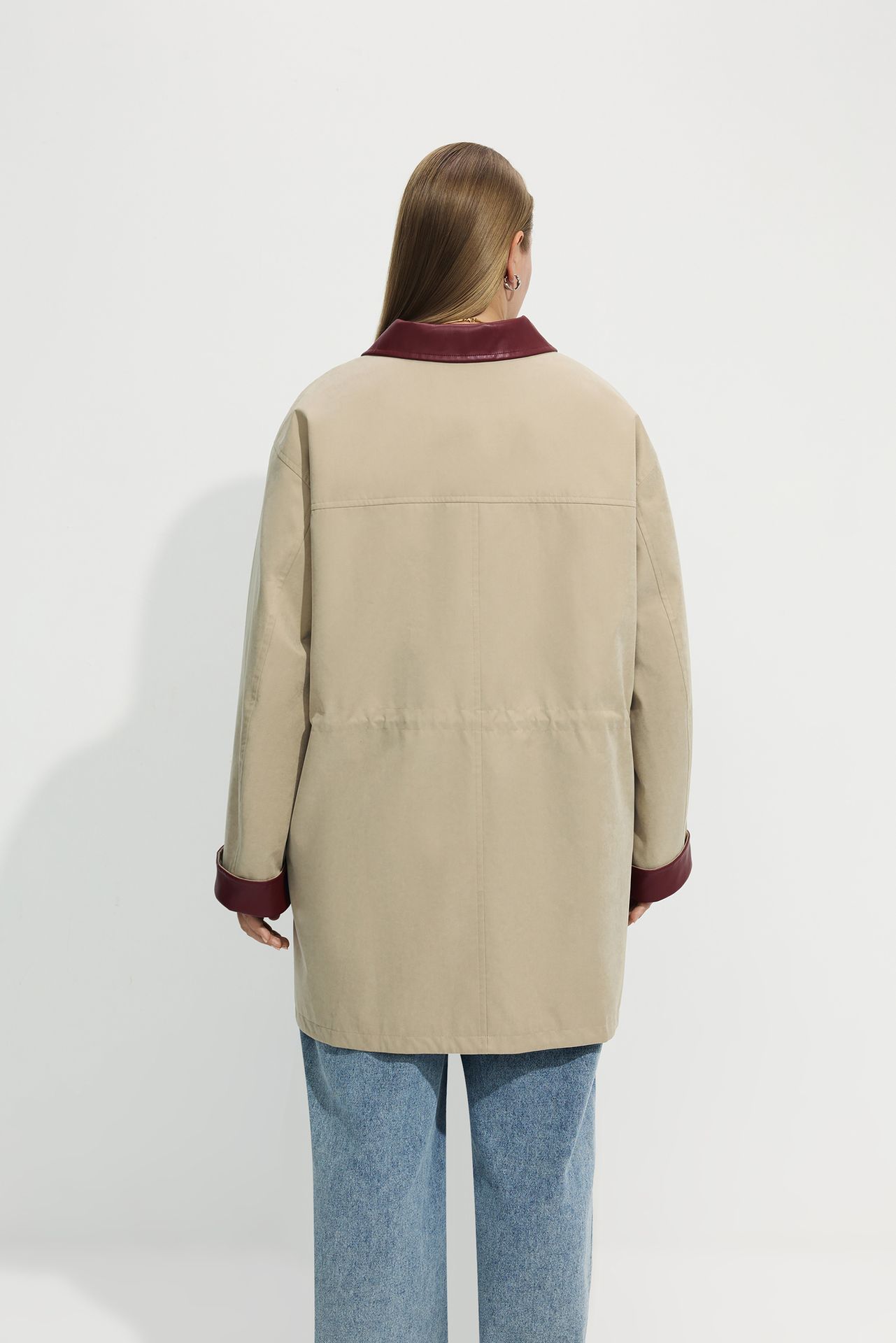 Куртка-ветровка