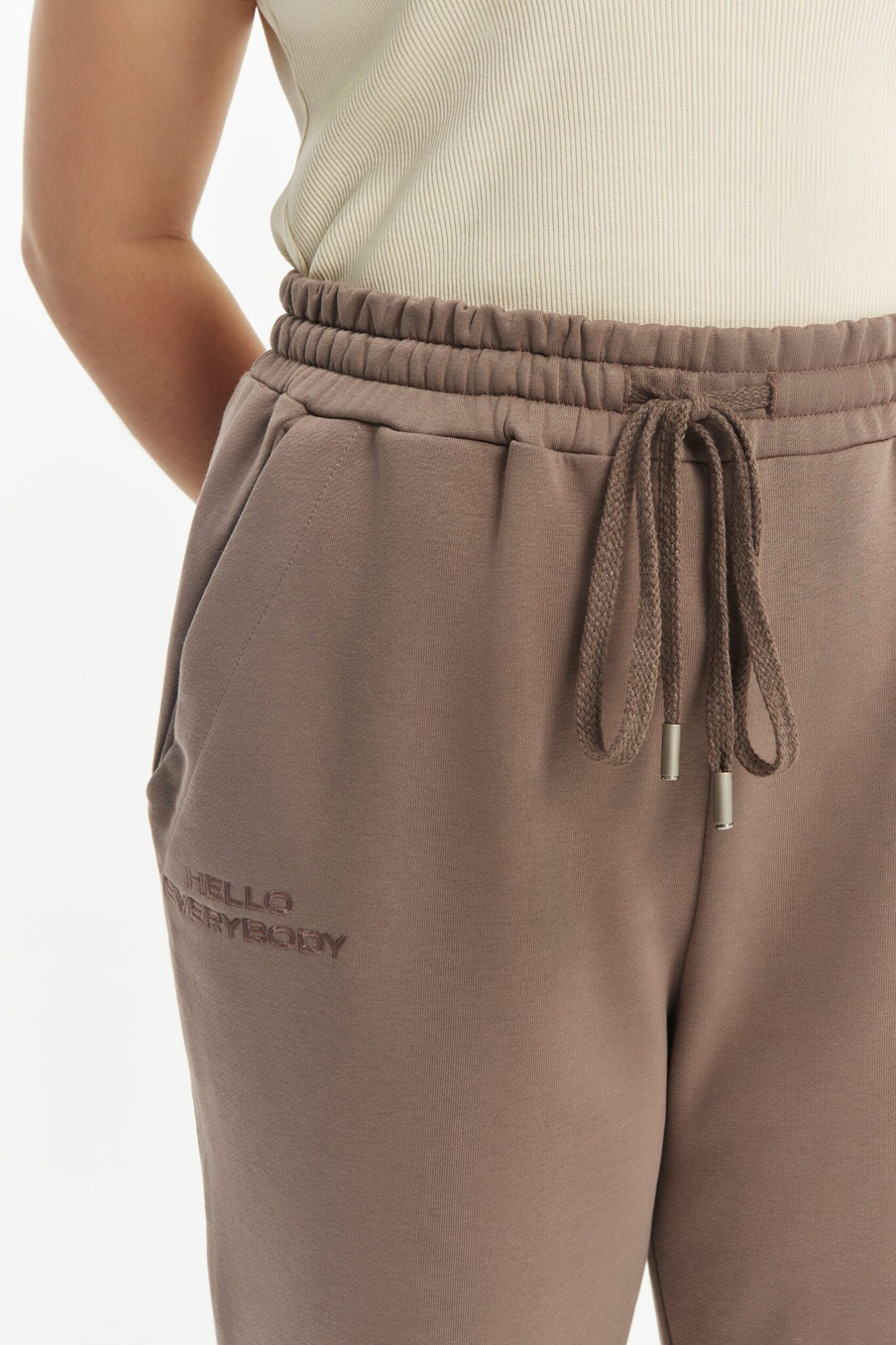 Брюки-джоггеры