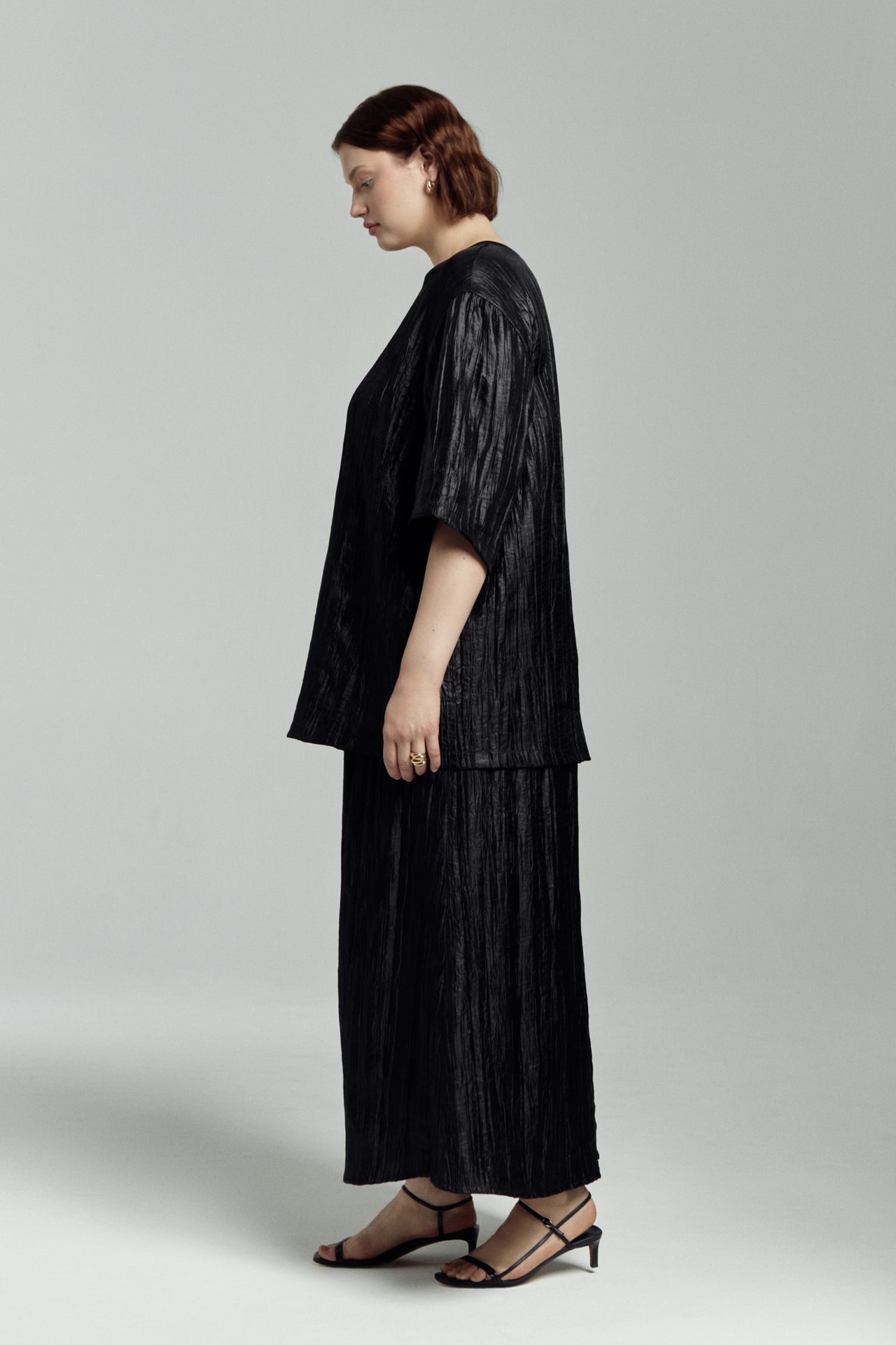 Топ-блуза из жатой ткани