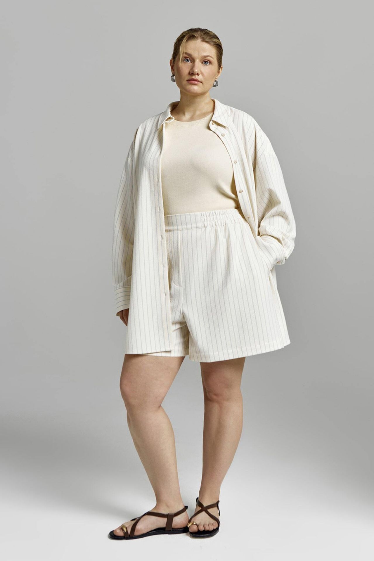 Рубашка с вышивкой