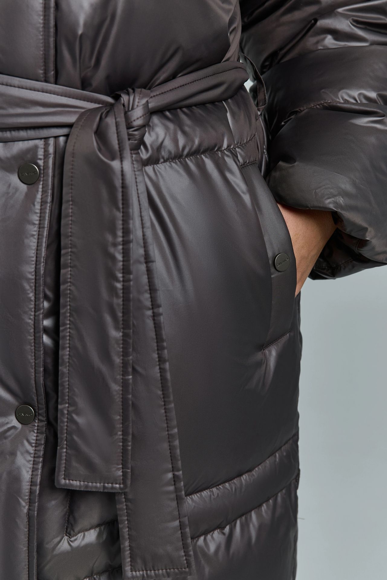 Пуховик длинный с премиальным наполнителем RENE