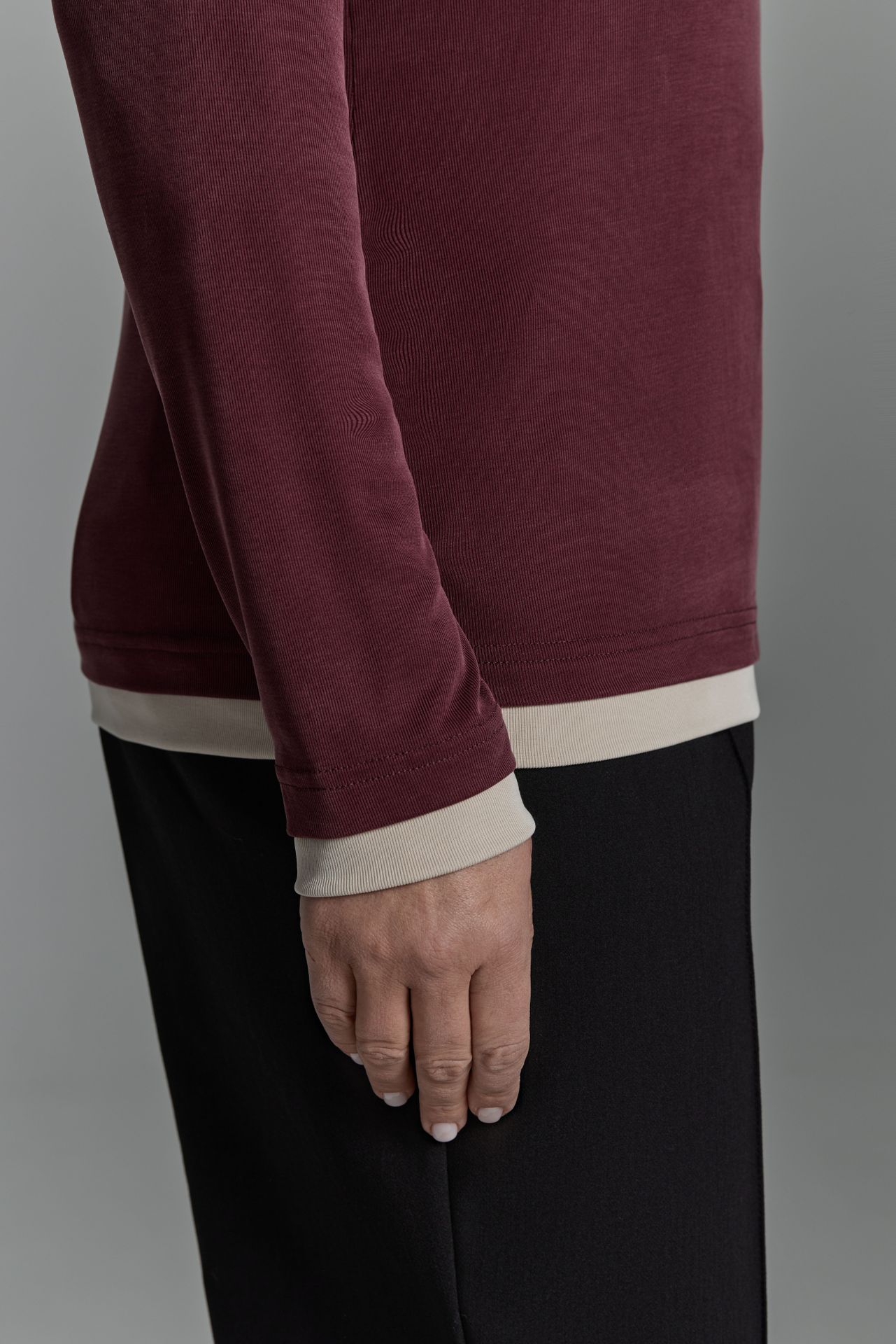 Лонгслив из вискозы ILLUSION