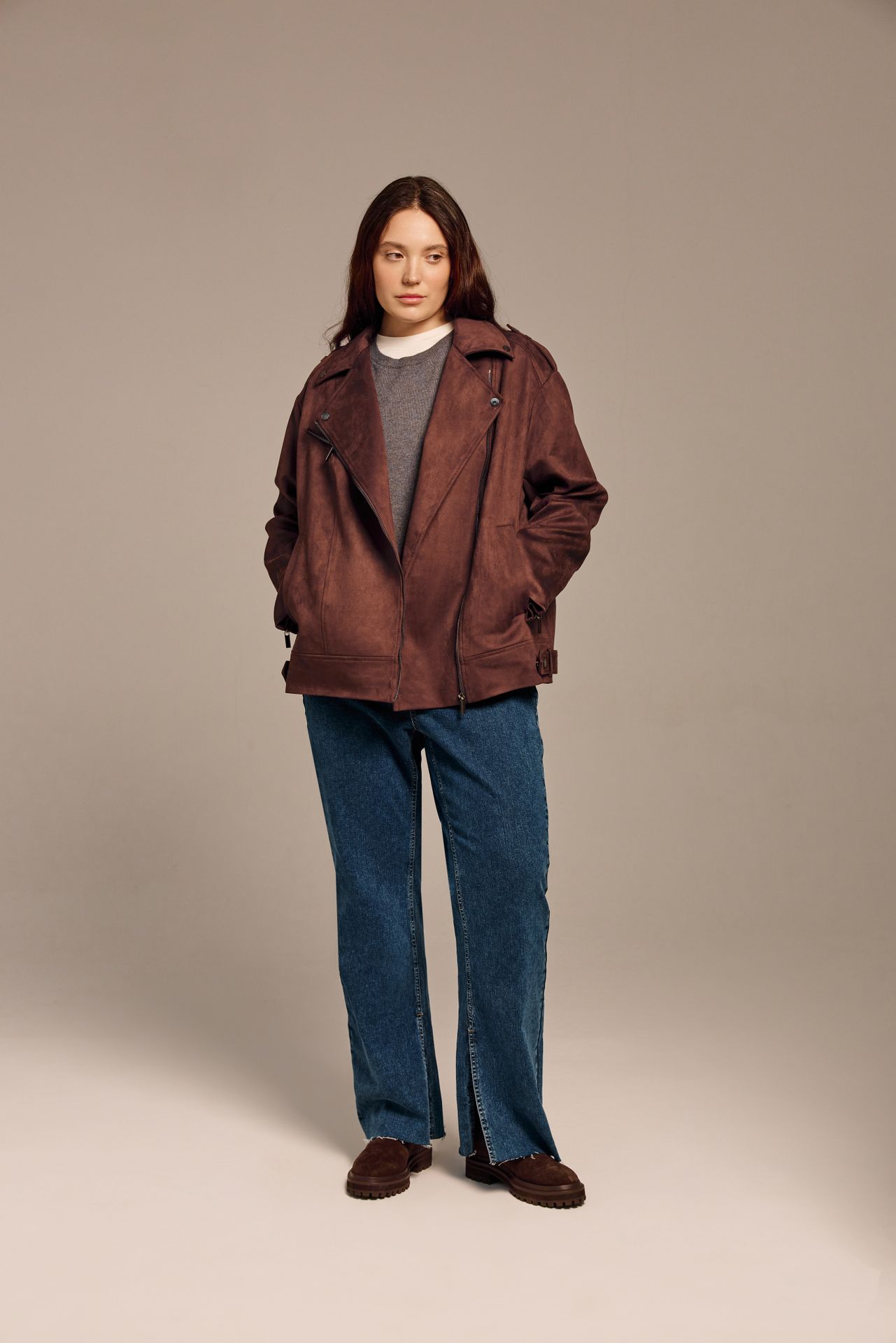 Джинсы с разрезами Боуи