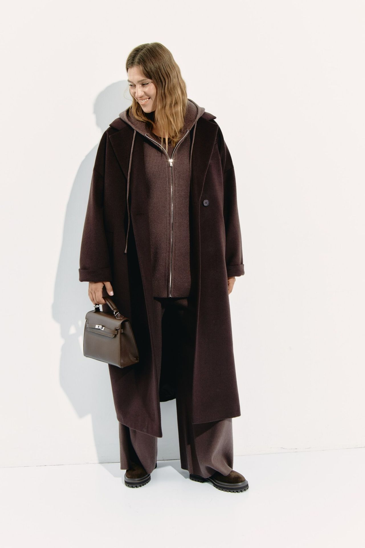 Брюки вязаные