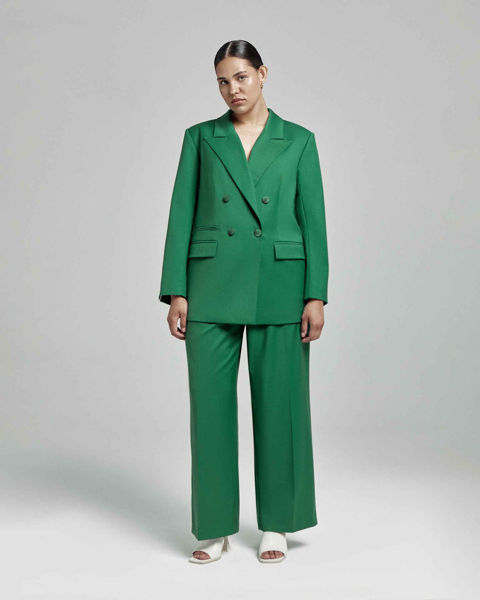 Жакет двубортный