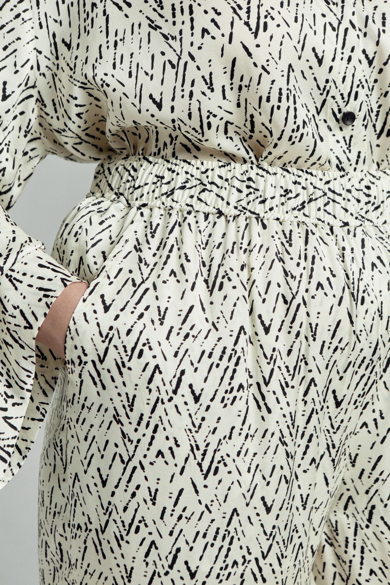 Брюки струящиеся в принте