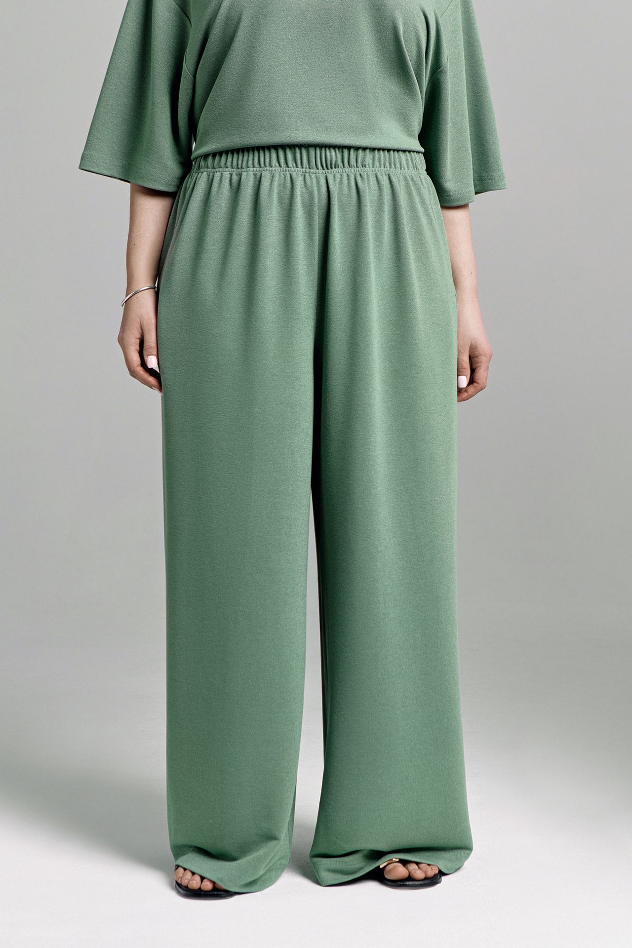 Брюки трикотажные