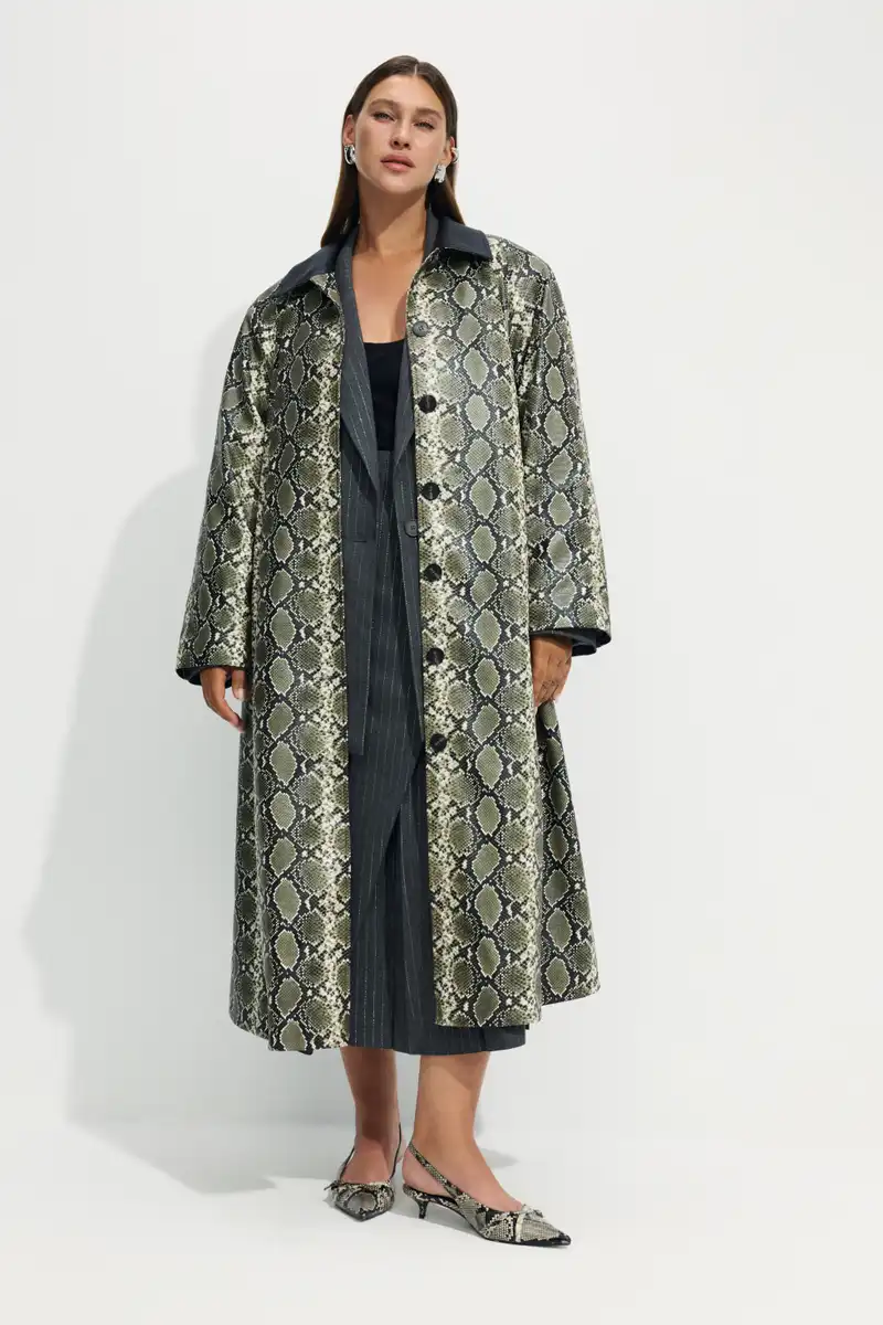 Плащ КИНСКИ