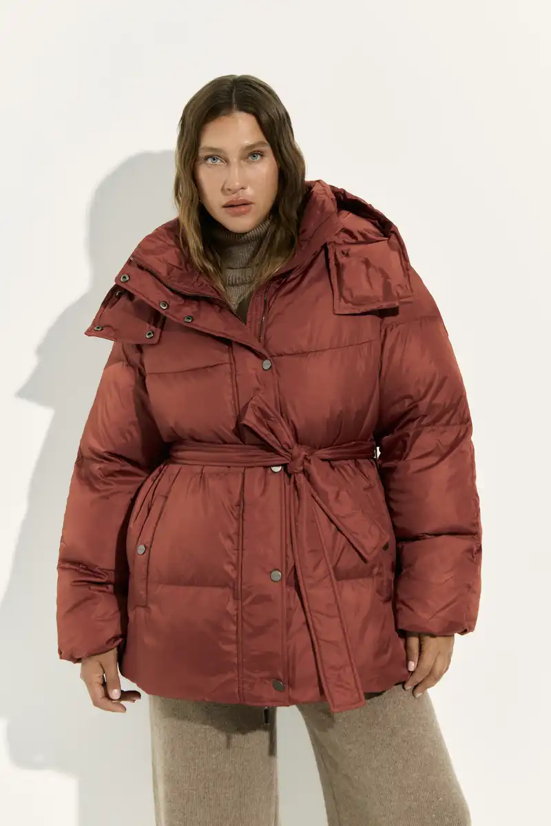 Пуховик с премиальным наполнителем RENE