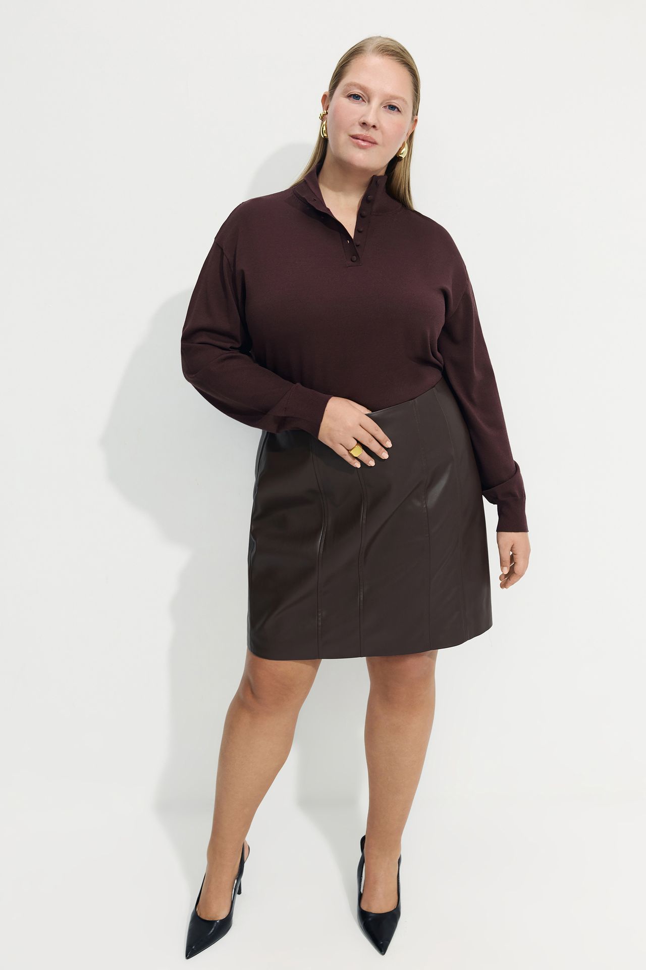 Джемпер с пуговицами