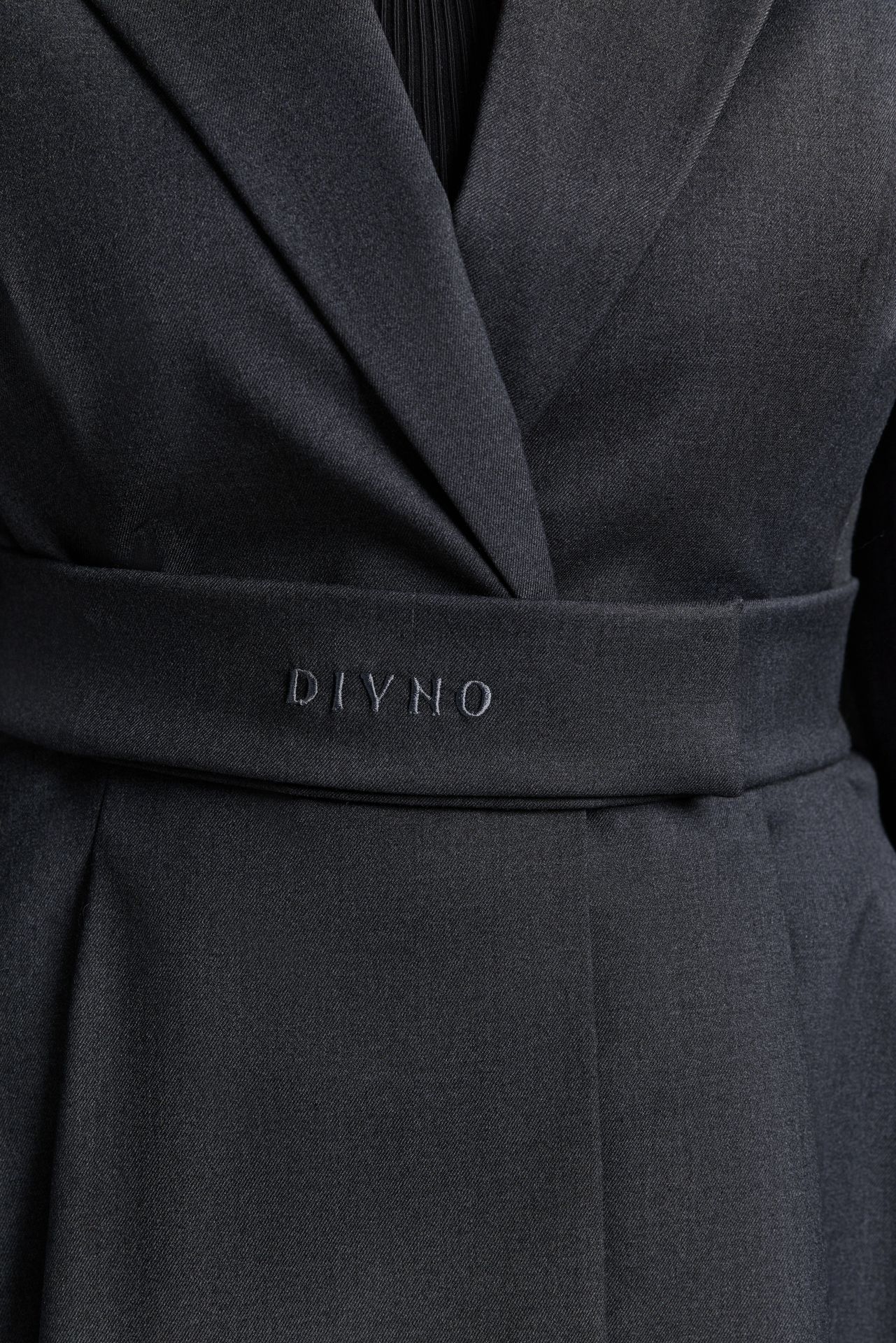 Жакет приталенный ZION