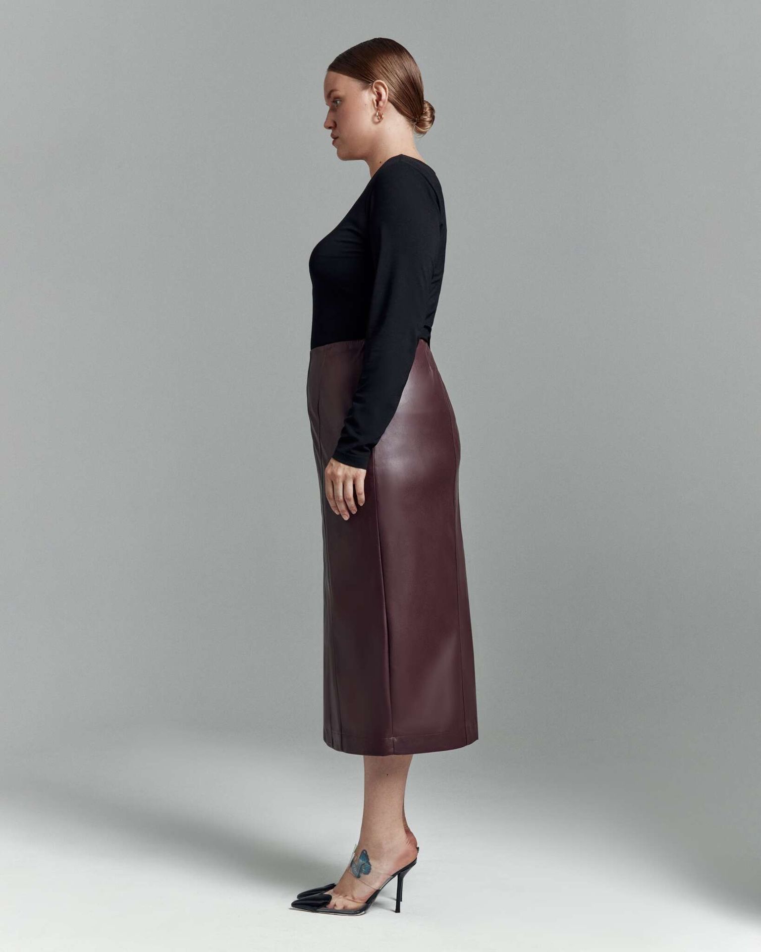 Юбка из экокожи