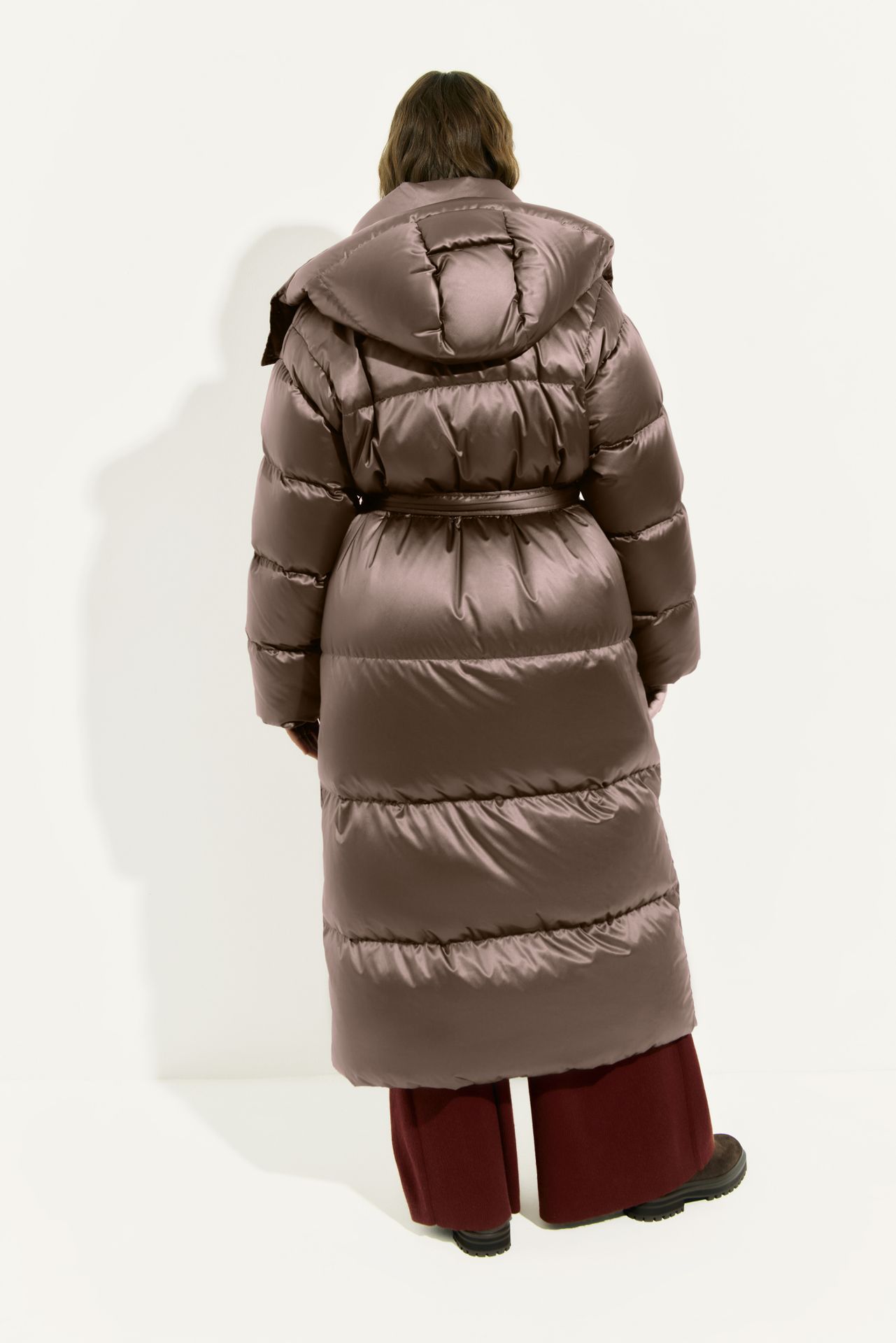 Пуховик длинный с премиальным наполнителем RENE